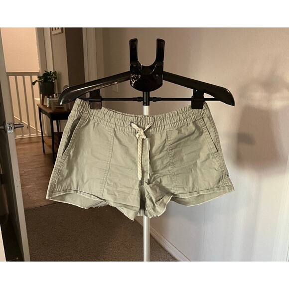 Vuori Women’s Vintage Ripstop Shorts in Eucalyptus Size X-Small - Picture 2 of 10